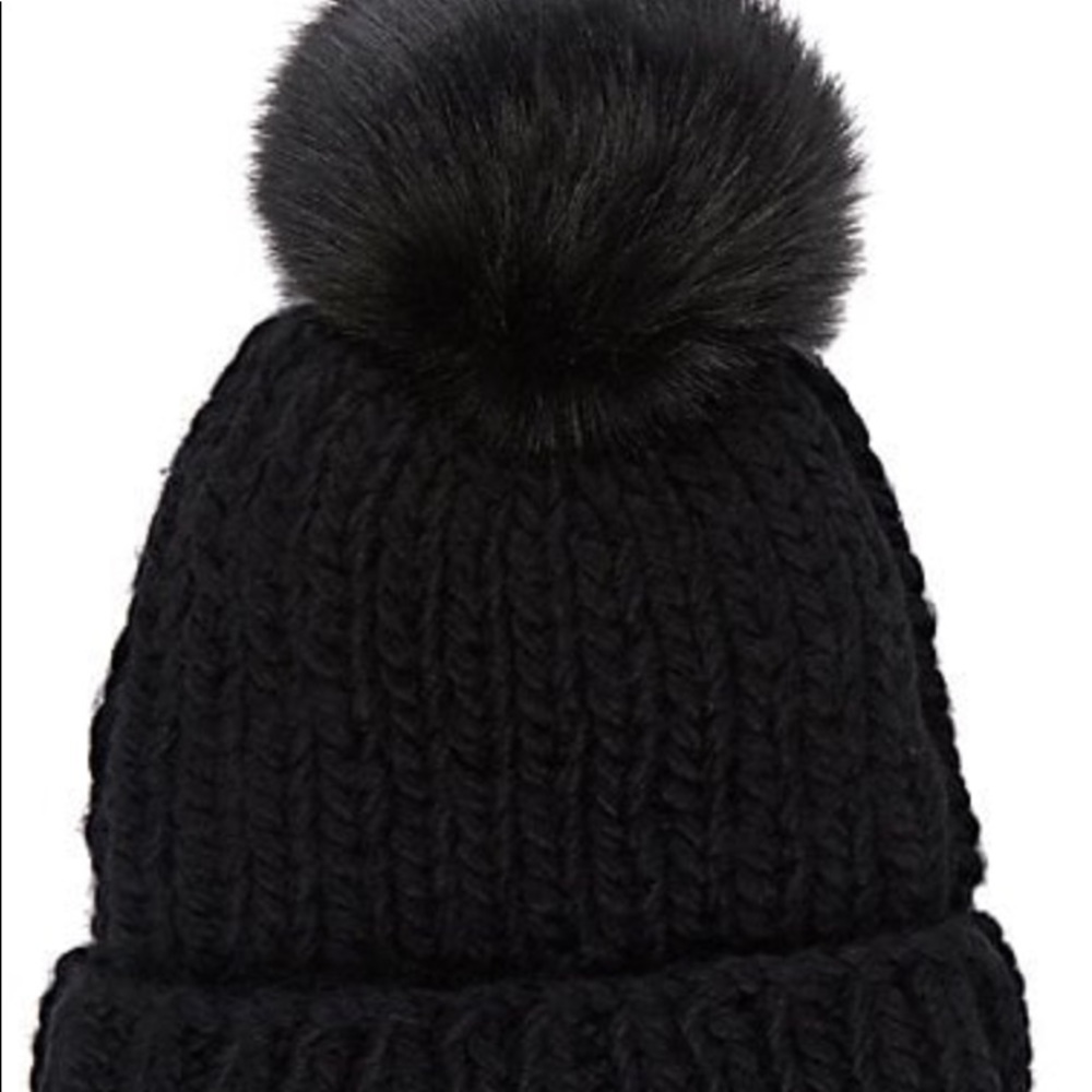 BARNEYS NEW YORK Fur Pom-Pom Beanie